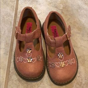 Girl Mary Jane shoes